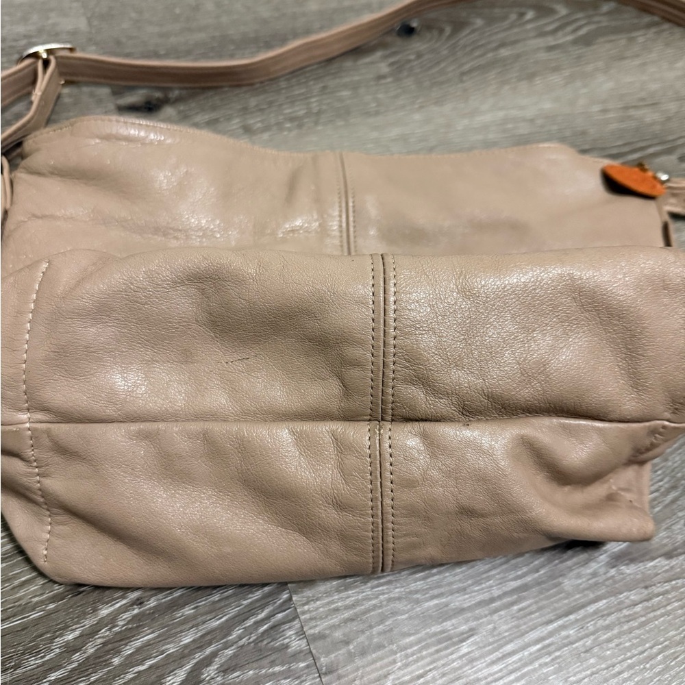 SAS Beige Leather Hand Stitched Purse Made in USA - Picture 3 of 16